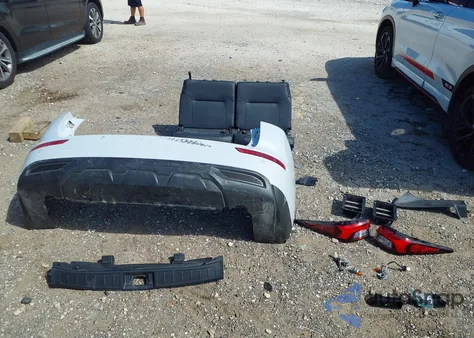 2024 Mitsubishi Outlander Se 2.5 S-Awc/Se Black Edition S-Awc/Se Black Edition W/Pano Roof S-Awc/Se Ralliart S-Awc z USA, uszkodzony, nr VIN JA4J4VA85RZ071885